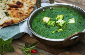 Palak Paneer served with Naan