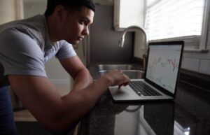 Basics of the Stock Market For Beginners – A Friendly Guide to Starting in the Stock Market