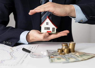 Online Safe Property