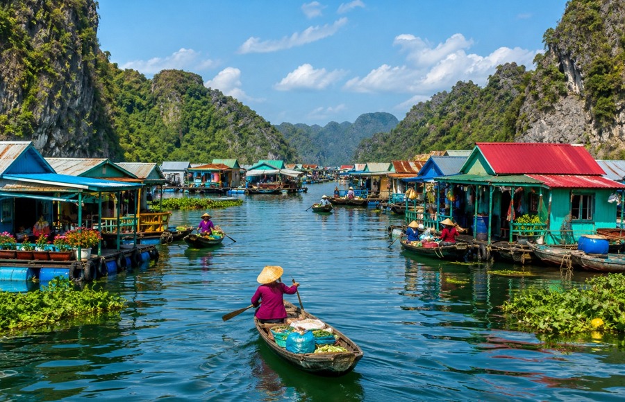 Best Floating Villages Around the World Worth Visiting